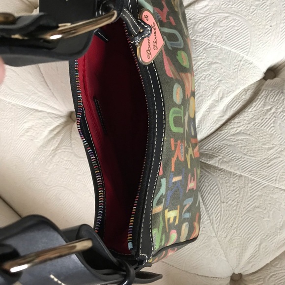 Small Dooney and Bourke bag. - Picture 3 of 3